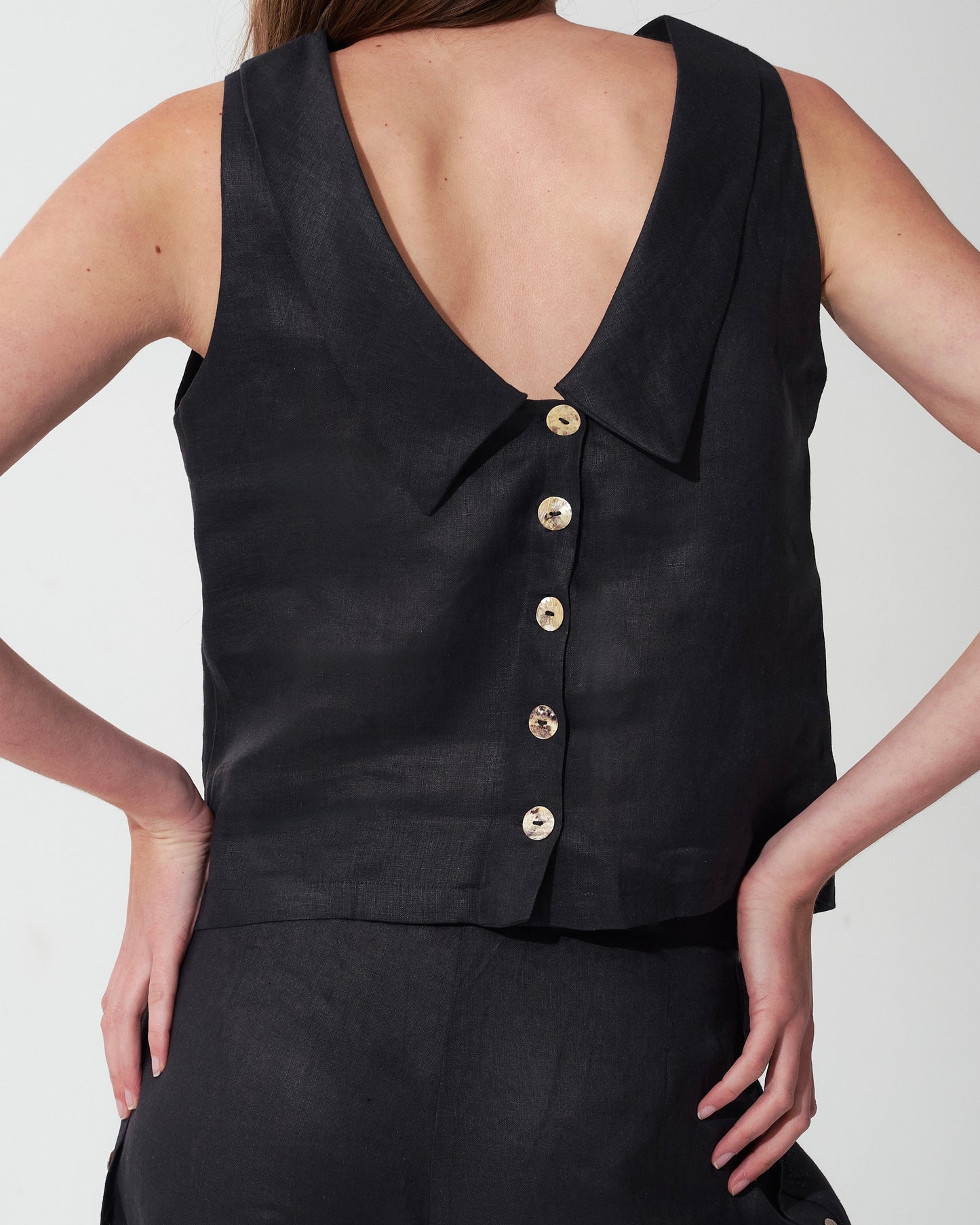 Gianna Low-Cut-Back Linen Top